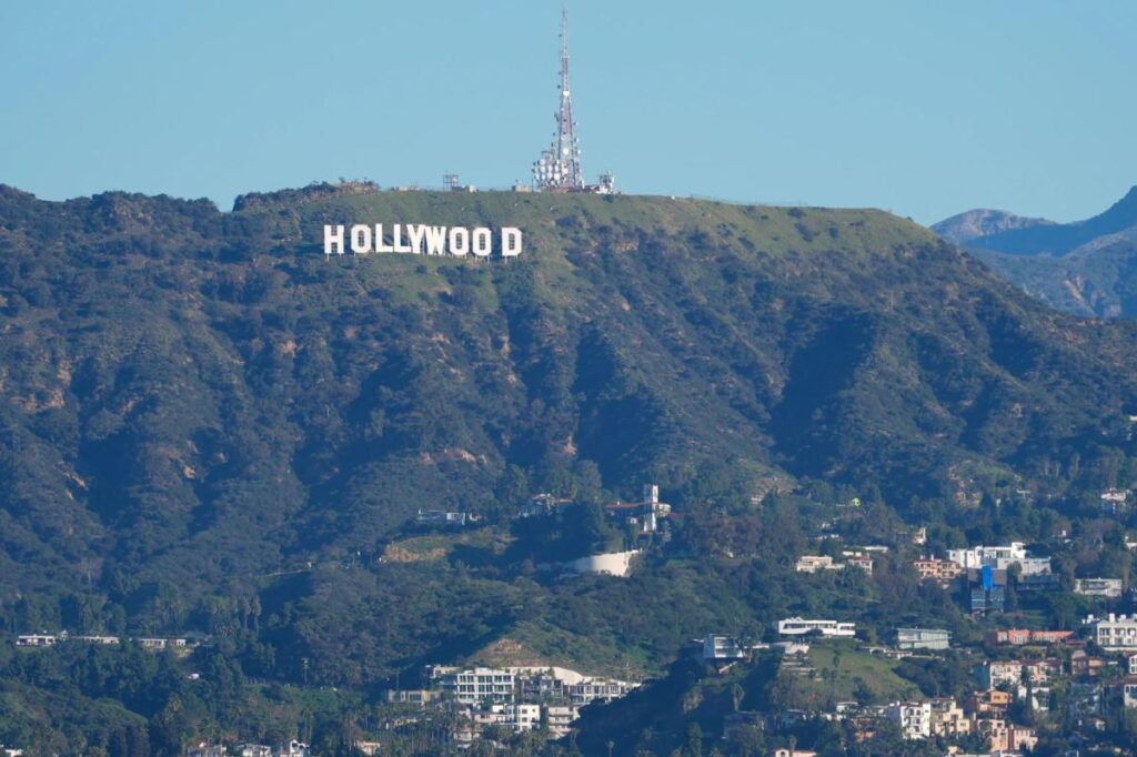 California Post Takes Flight in the City of Angels