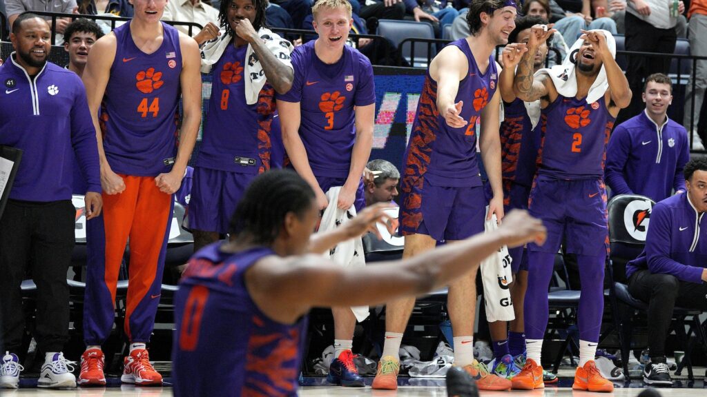 Clemson Dominates California, Ties Duke for ACC Lead Clemson Dominates California, Ties Duke for ACC Lead